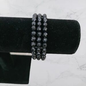 Bracelet. Black plastic beeds.